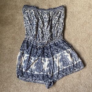 Medium size navy blue and cream romper. Could use it for a nice beach cover up